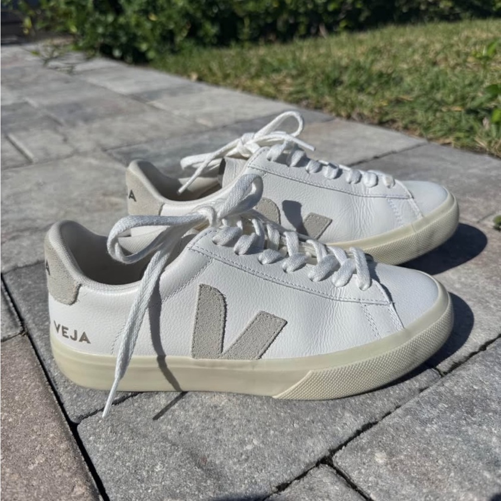 Veja Women's White and Gray Sneakers